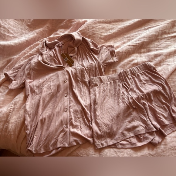 SKIMS Light Pink Women's Pajama Set Soft Lounge Short Sleep Set - Picture 2 of 6